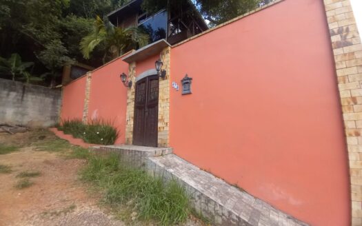 Casa Duplex à Venda – Cachoeira do Bom Jesus, Florianópolis