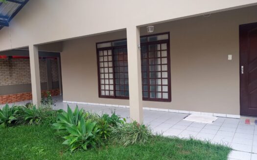 Venda de Casa em FLORIANOPOLIS-SC, bairro CANASVIEIRAS