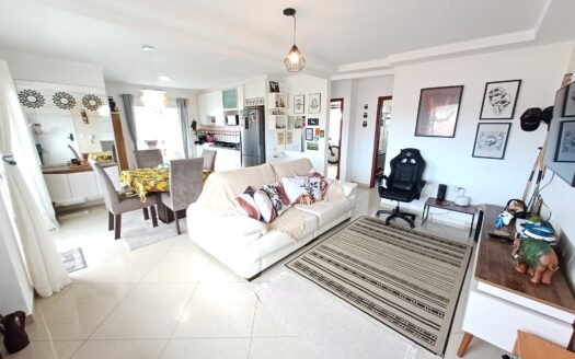 COBERTURA MOBILIADA COM 3 DORMITÓRIOS, SUÍTE, TERRAÇO E 2 VAGAS NOS INGLESES